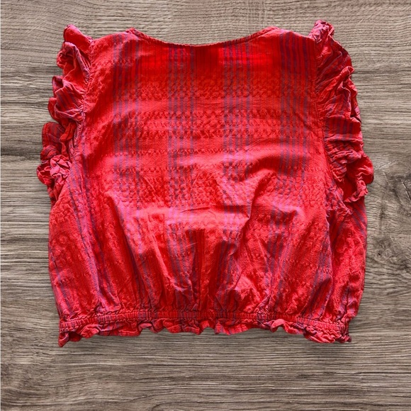 Universal Thread Red Ruffled V-Neck Crop Top - Picture 2 of 3